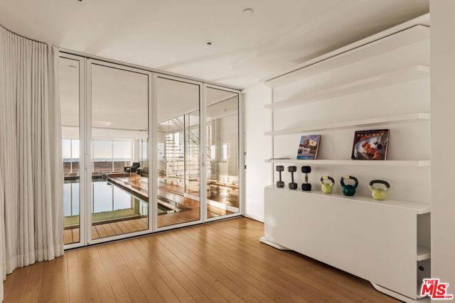 1267 Palisades Beach Road, Santa Monica, CA 90401