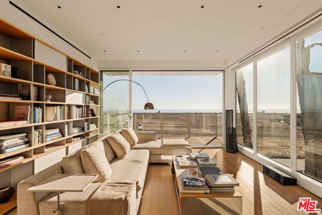 1267 Palisades Beach Road, Santa Monica, CA 90401