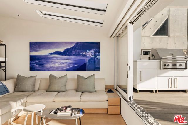 1267 Palisades Beach Road, Santa Monica, CA 90401