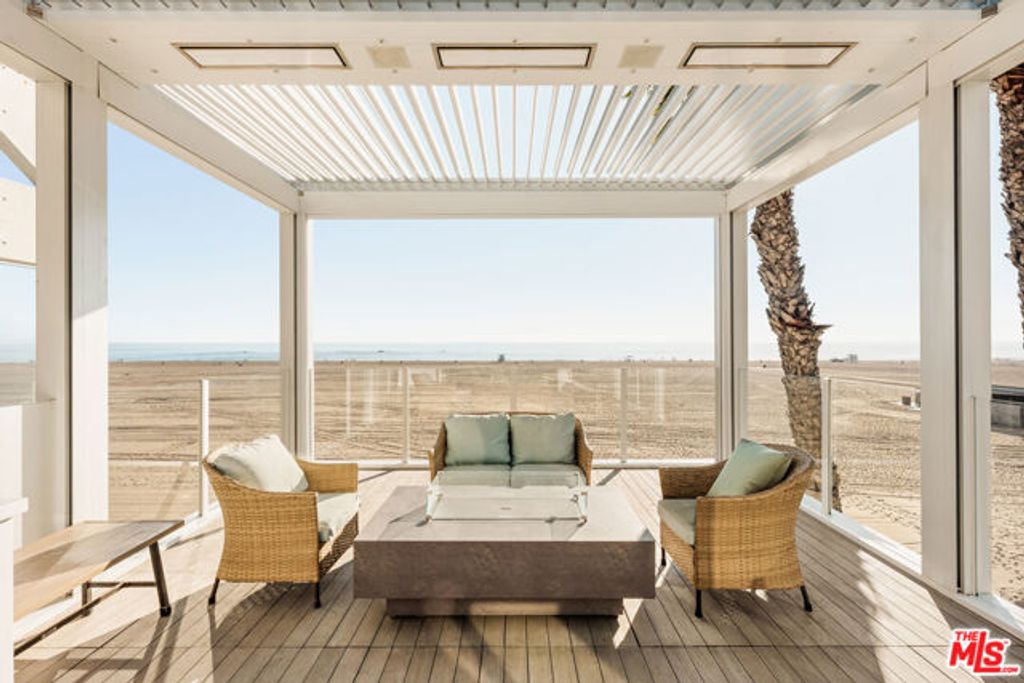 1267 Palisades Beach Road, Santa Monica, CA 90401