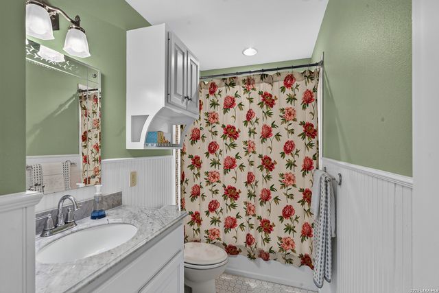 8020 Orchard Bend, San Antonio, TX 78250