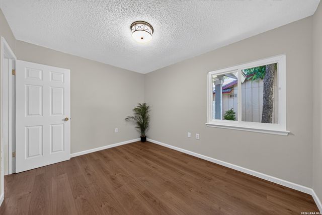 8020 Orchard Bend, San Antonio, TX 78250