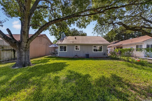 8020 Orchard Bend, San Antonio, TX 78250