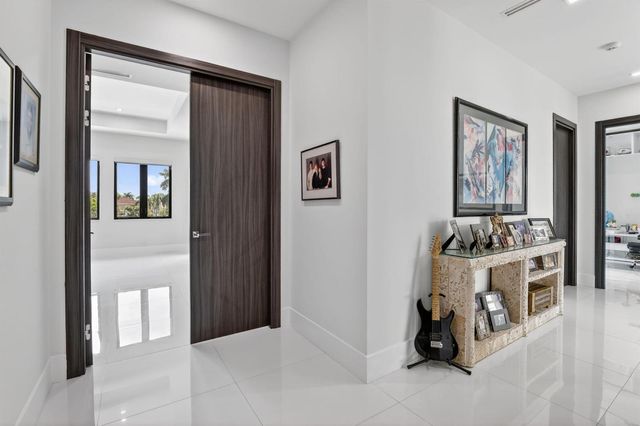 334 Isle Of Capri Drive, Fort Lauderdale, FL 33301