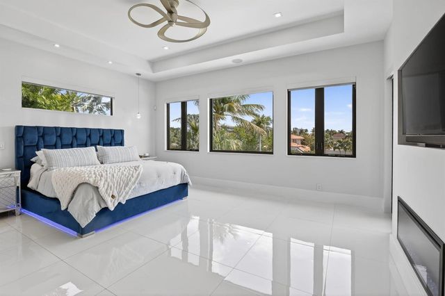 334 Isle Of Capri Drive, Fort Lauderdale, FL 33301