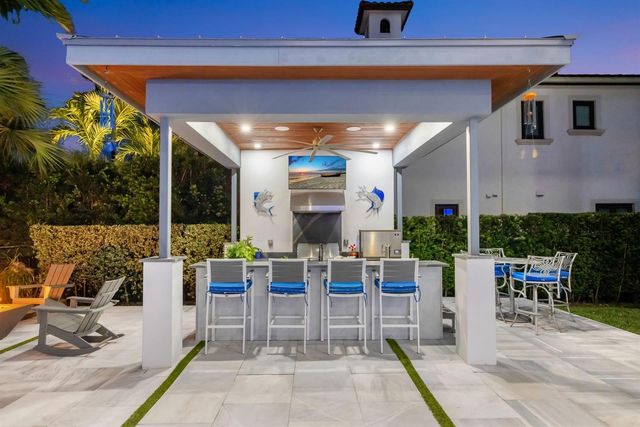 334 Isle Of Capri Drive, Fort Lauderdale, FL 33301
