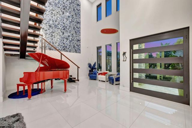 334 Isle Of Capri Drive, Fort Lauderdale, FL 33301