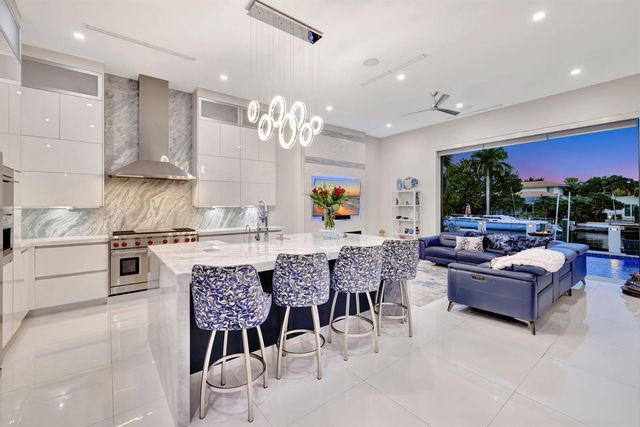 334 Isle Of Capri Drive, Fort Lauderdale, FL 33301