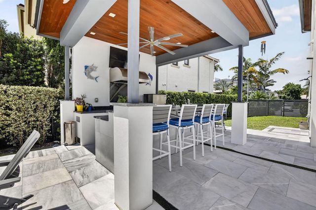 334 Isle Of Capri Drive, Fort Lauderdale, FL 33301