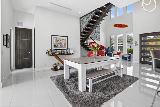 334 Isle Of Capri Drive, Fort Lauderdale, FL 33301