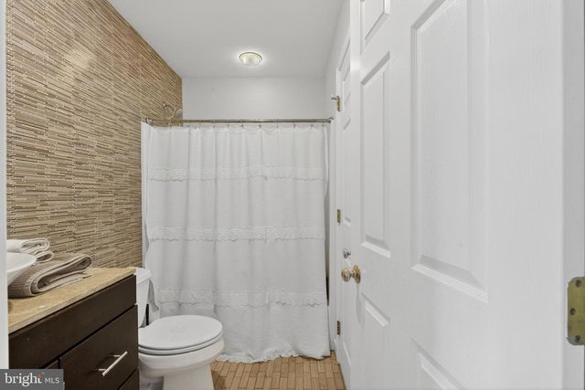 11 ROCKFORD MEWS CT, Wilmington, DE 19806