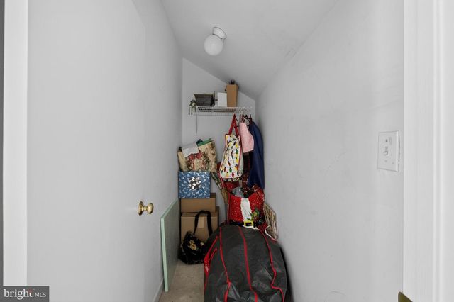 11 ROCKFORD MEWS CT, Wilmington, DE 19806