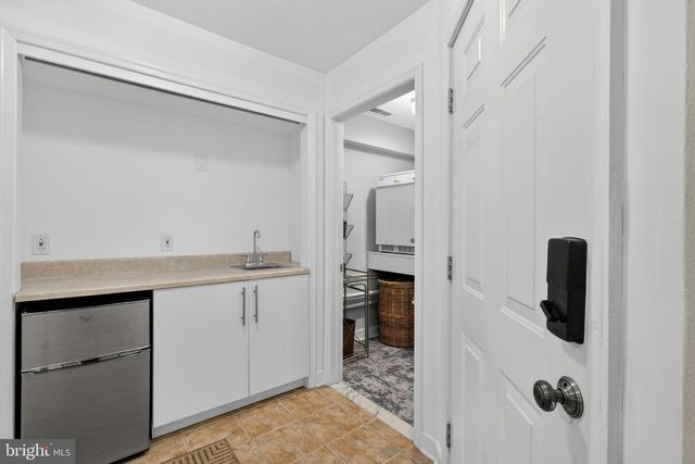 11 ROCKFORD MEWS CT, Wilmington, DE 19806