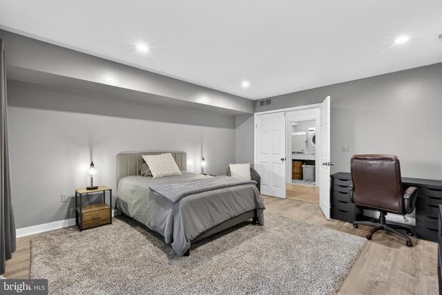 11 ROCKFORD MEWS CT, Wilmington, DE 19806