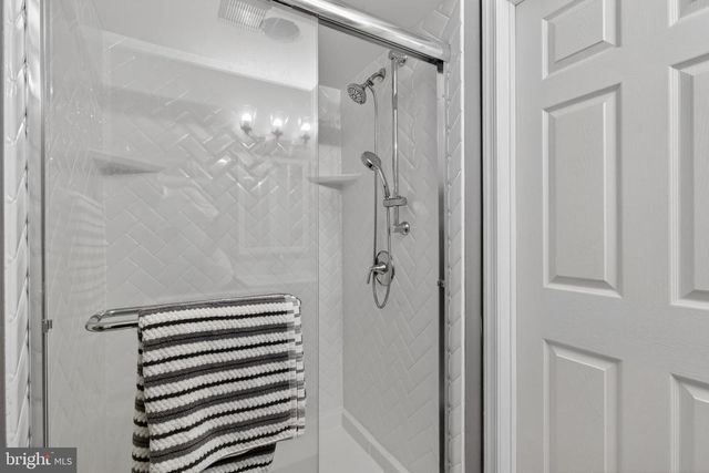 11 ROCKFORD MEWS CT, Wilmington, DE 19806