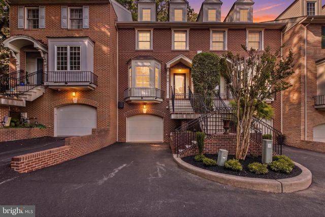 11 ROCKFORD MEWS CT, Wilmington, DE 19806