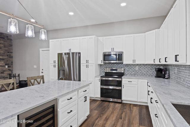 457 Ponderosa Pl, Shepherdsville, KY 40165