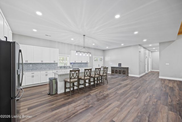 457 Ponderosa Pl, Shepherdsville, KY 40165