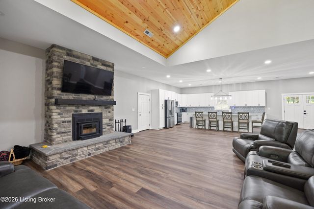 457 Ponderosa Pl, Shepherdsville, KY 40165