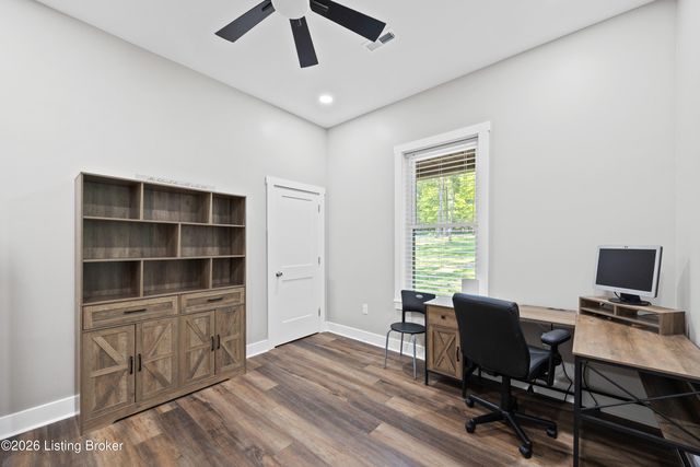 457 Ponderosa Pl, Shepherdsville, KY 40165