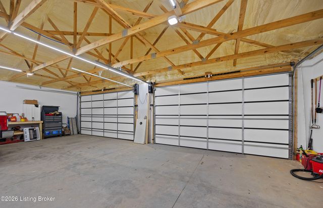 457 Ponderosa Pl, Shepherdsville, KY 40165