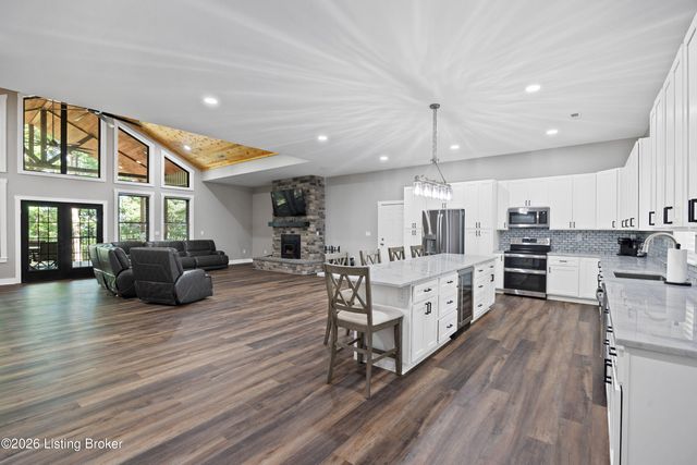 457 Ponderosa Pl, Shepherdsville, KY 40165