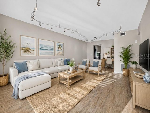 6015 19TH STREET N 215, St Petersburg, FL 33714