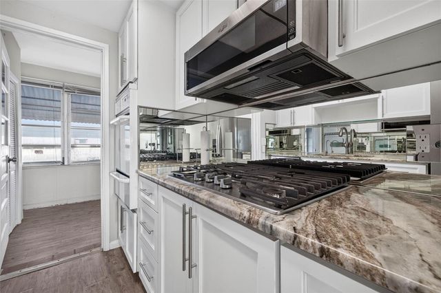 6015 19TH STREET N 215, St Petersburg, FL 33714