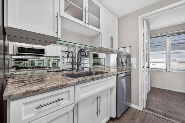 6015 19TH STREET N 215, St Petersburg, FL 33714
