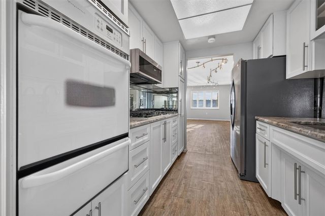 6015 19TH STREET N 215, St Petersburg, FL 33714
