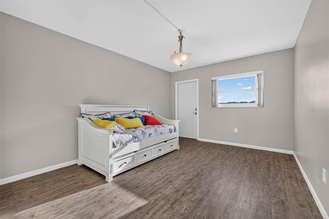 6015 19TH STREET N 215, St Petersburg, FL 33714