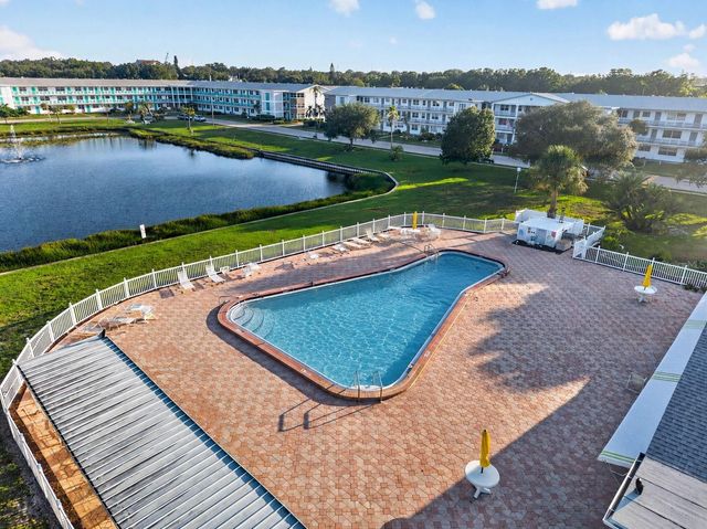 6015 19TH STREET N 215, St Petersburg, FL 33714