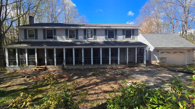 39 Fieldstone Circle, Weare, NH 03281