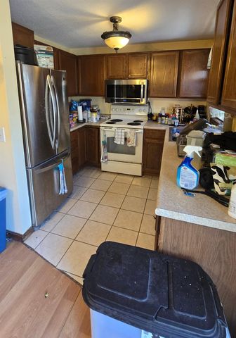 39 Fieldstone Circle, Weare, NH 03281