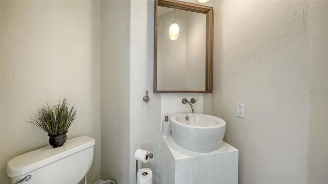 7118 HAWKS HARBOR CIRCLE, Bradenton, FL 34207