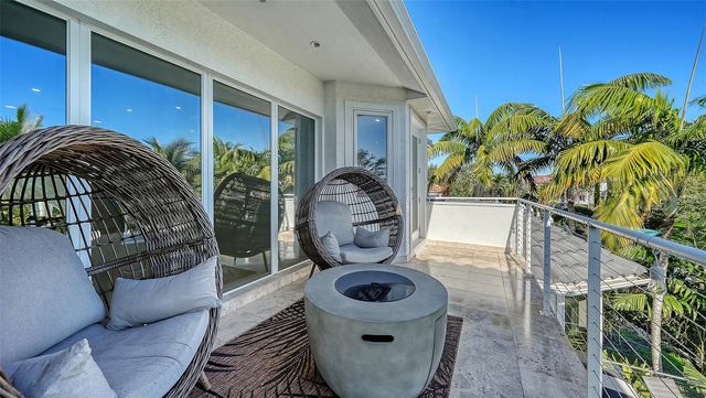 7118 HAWKS HARBOR CIRCLE, Bradenton, FL 34207