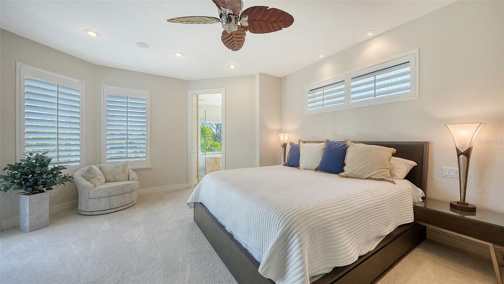 Image 32 of property listing at 7118 HAWKS HARBOR CIRCLE, Bradenton, FL 34207