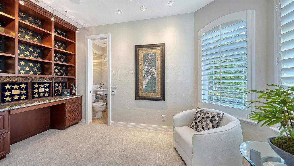 Image 41 of property listing at 7118 HAWKS HARBOR CIRCLE, Bradenton, FL 34207