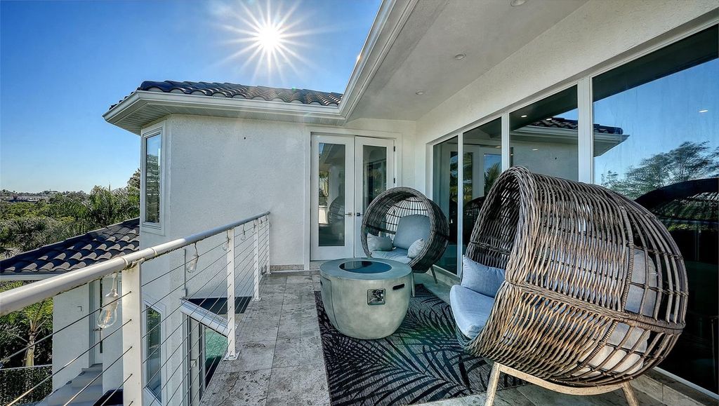 Image 57 of property listing at 7118 HAWKS HARBOR CIRCLE, Bradenton, FL 34207