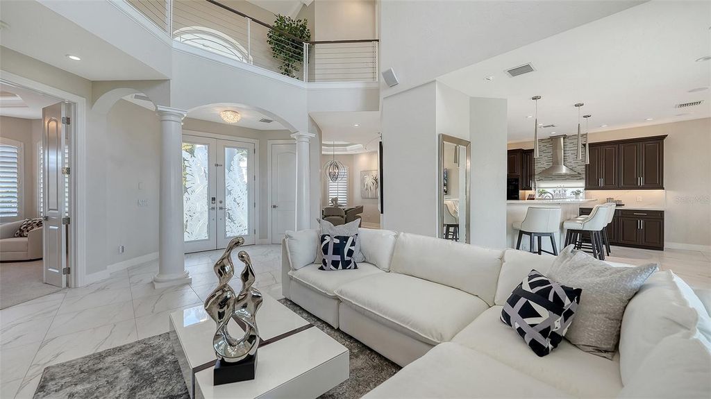 Image 10 of property listing at 7118 HAWKS HARBOR CIRCLE, Bradenton, FL 34207