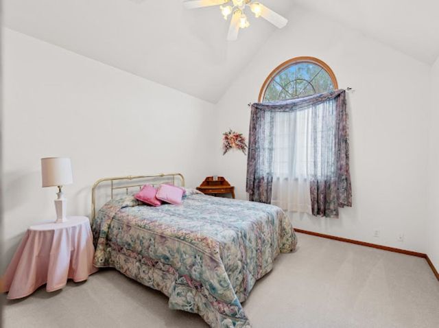 1250 Columbine Cir, Salina, KS 67401