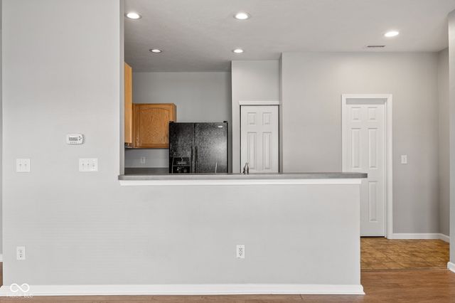 12175 Bubbling Brook Drive UNIT 1100, Fishers, IN 46038