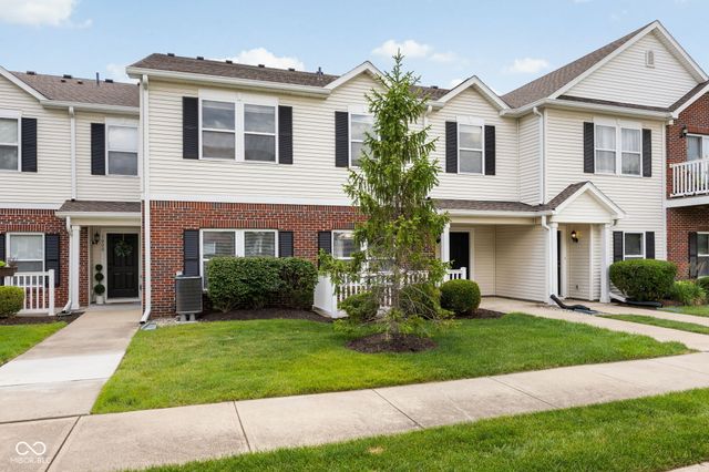 12175 Bubbling Brook Drive UNIT 1100, Fishers, IN 46038