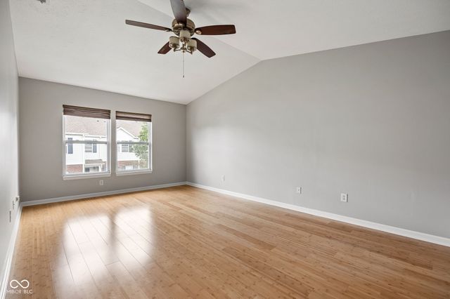 12175 Bubbling Brook Drive UNIT 1100, Fishers, IN 46038