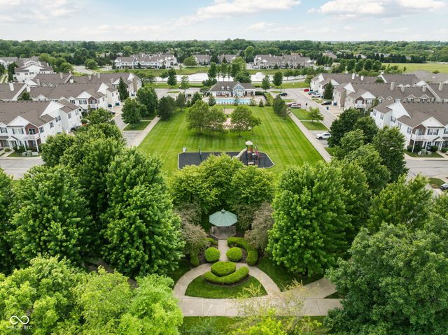 12175 Bubbling Brook Drive UNIT 1100, Fishers, IN 46038