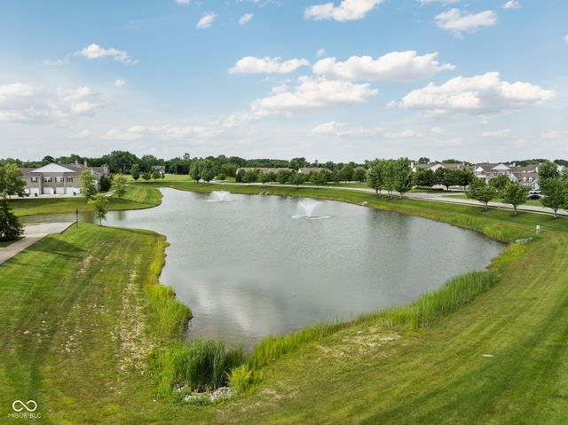 12175 Bubbling Brook Drive UNIT 1100, Fishers, IN 46038