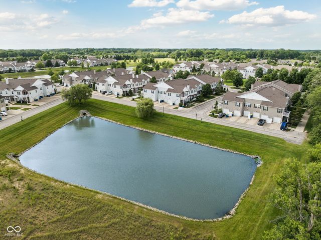 12175 Bubbling Brook Drive UNIT 1100, Fishers, IN 46038