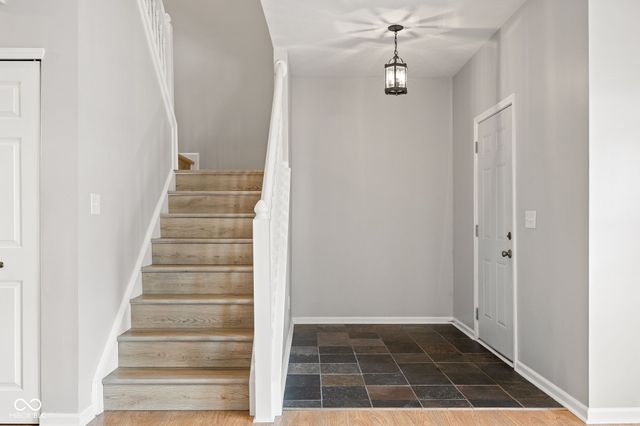 12175 Bubbling Brook Drive UNIT 1100, Fishers, IN 46038