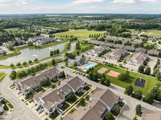 12175 Bubbling Brook Drive UNIT 1100, Fishers, IN 46038