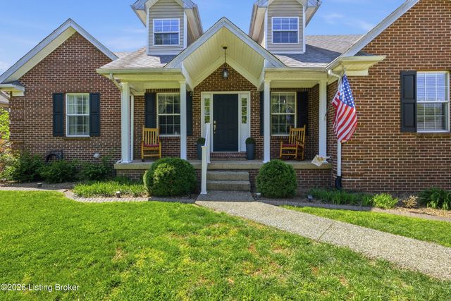 1003 Whispering Oak Dr, Bardstown, KY 40004
